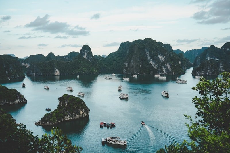 Vietnam & Ha Long Bay Cruise (6D/5N)
